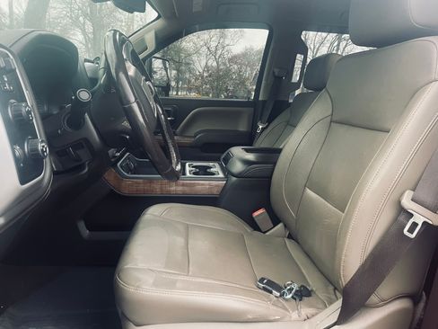 Used 2019 GMC Sierra 2500 SLT w/ Duramax Plus Package image 6