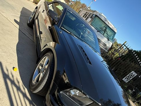Used 2006 Ford Mustang GT Premium image 12