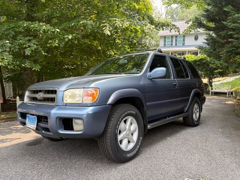 Used 2001 Nissan Pathfinder LE AWD/4WD image 5