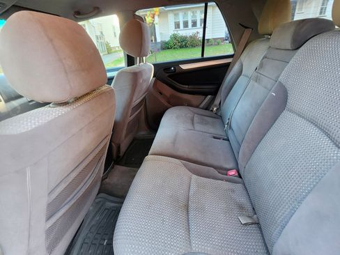Used 2005 Toyota 4Runner Sport image 10