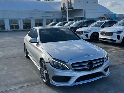 Used 2015 Mercedes-Benz C 300 Sedan image 15