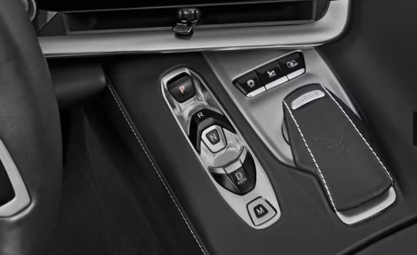 Used 2020 Chevrolet Corvette Stingray Preferred Cpe w/ 2LT Preferred Equipment Group RWD image 15