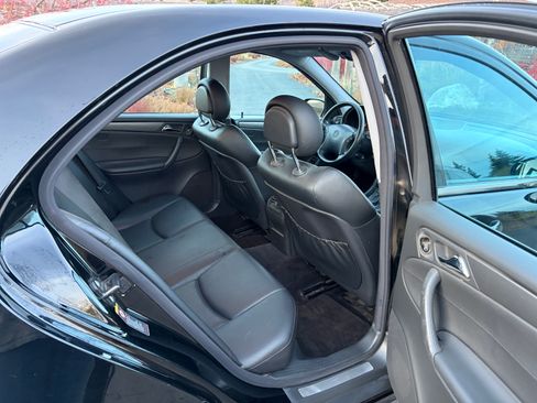 Used 2003 Mercedes-Benz C 230 Sedan image 10