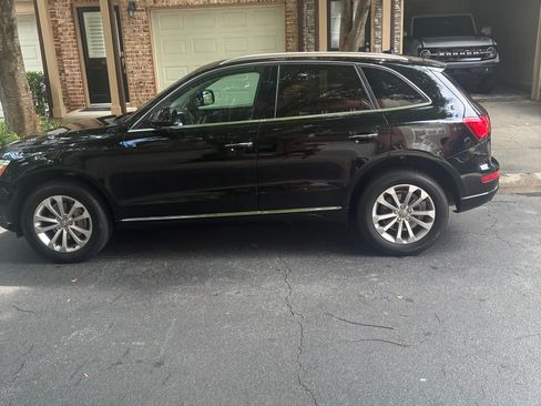 Used 2017 Audi Q5 2.0T Premium w/ Audi MMI Navigation Plus AWD/4WD image 1