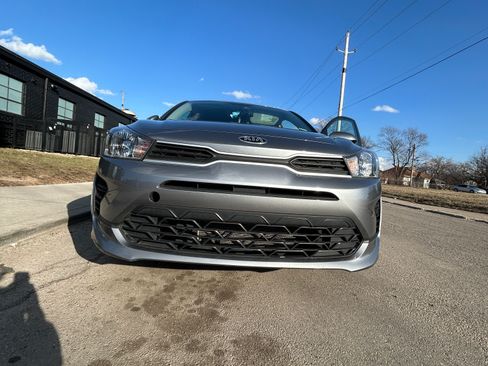 Used 2021 Kia Rio S image 2