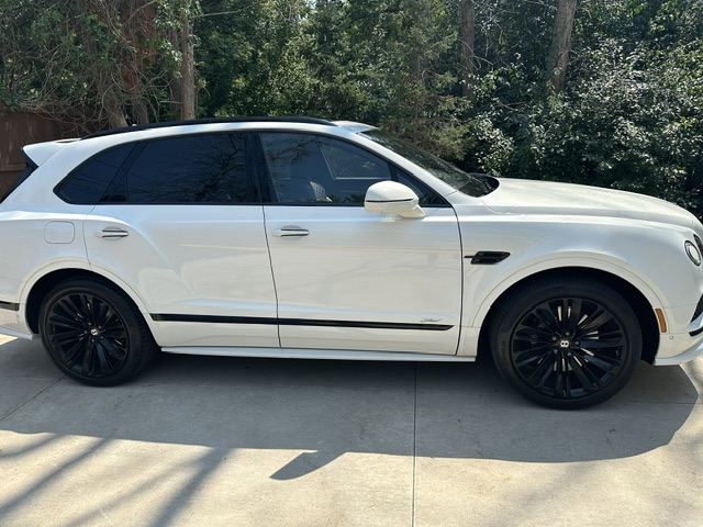 Used 2020 Bentley Bentayga Speed AWD/4WD image 1