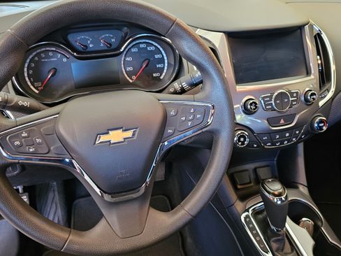 Used 2016 Chevrolet Cruze LT w/ Sun And Sound Package image 15