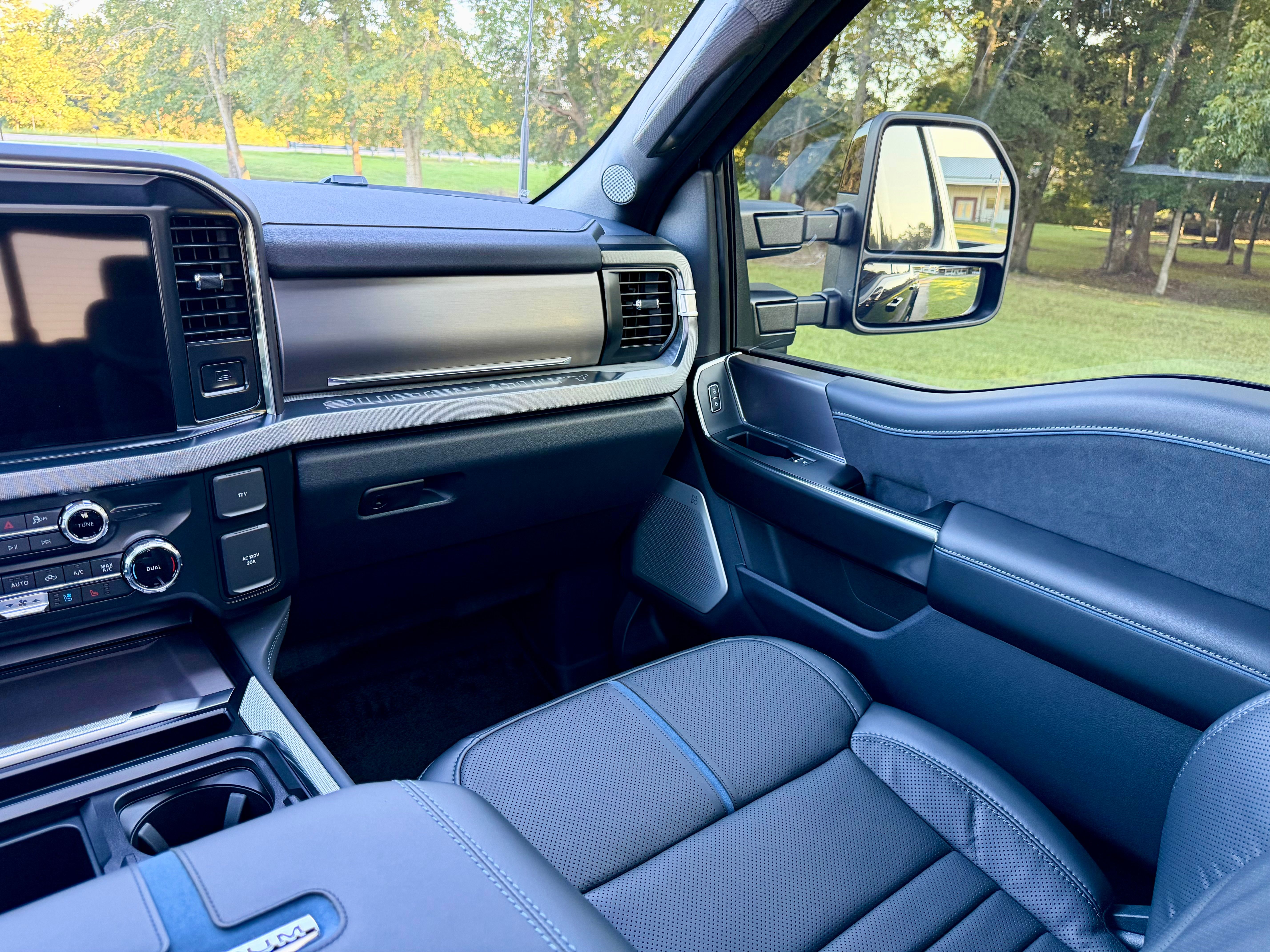 Used 2026 Ford F250 Platinum AWD/4WD image 24