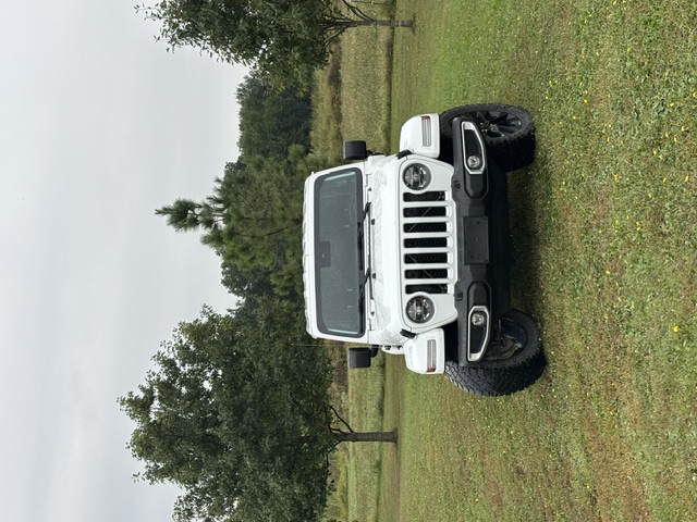 Used 2021 Jeep Wrangler Unlimited Sahara w/ Cold Weather Group AWD/4WD image 2