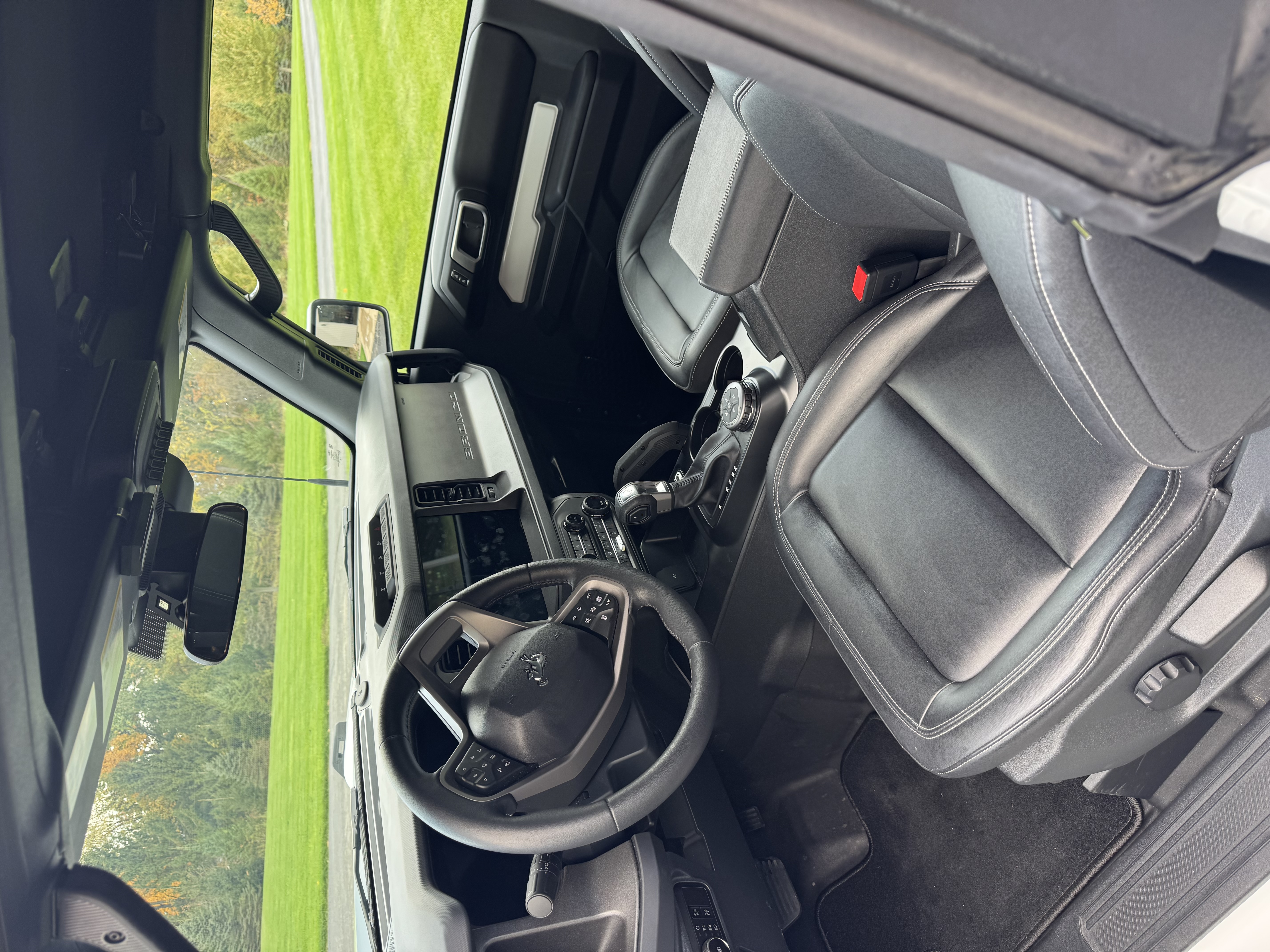 Used 2026 Ford Bronco Badlands AWD/4WD image 5