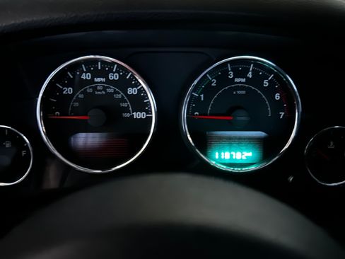 Used 2015 Jeep Wrangler Unlimited Sahara w/ Dual Top Group image 2