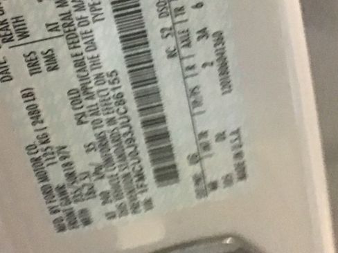 Used 2018 Ford Escape Titanium w/ Ford Safe & Smart Package image 19