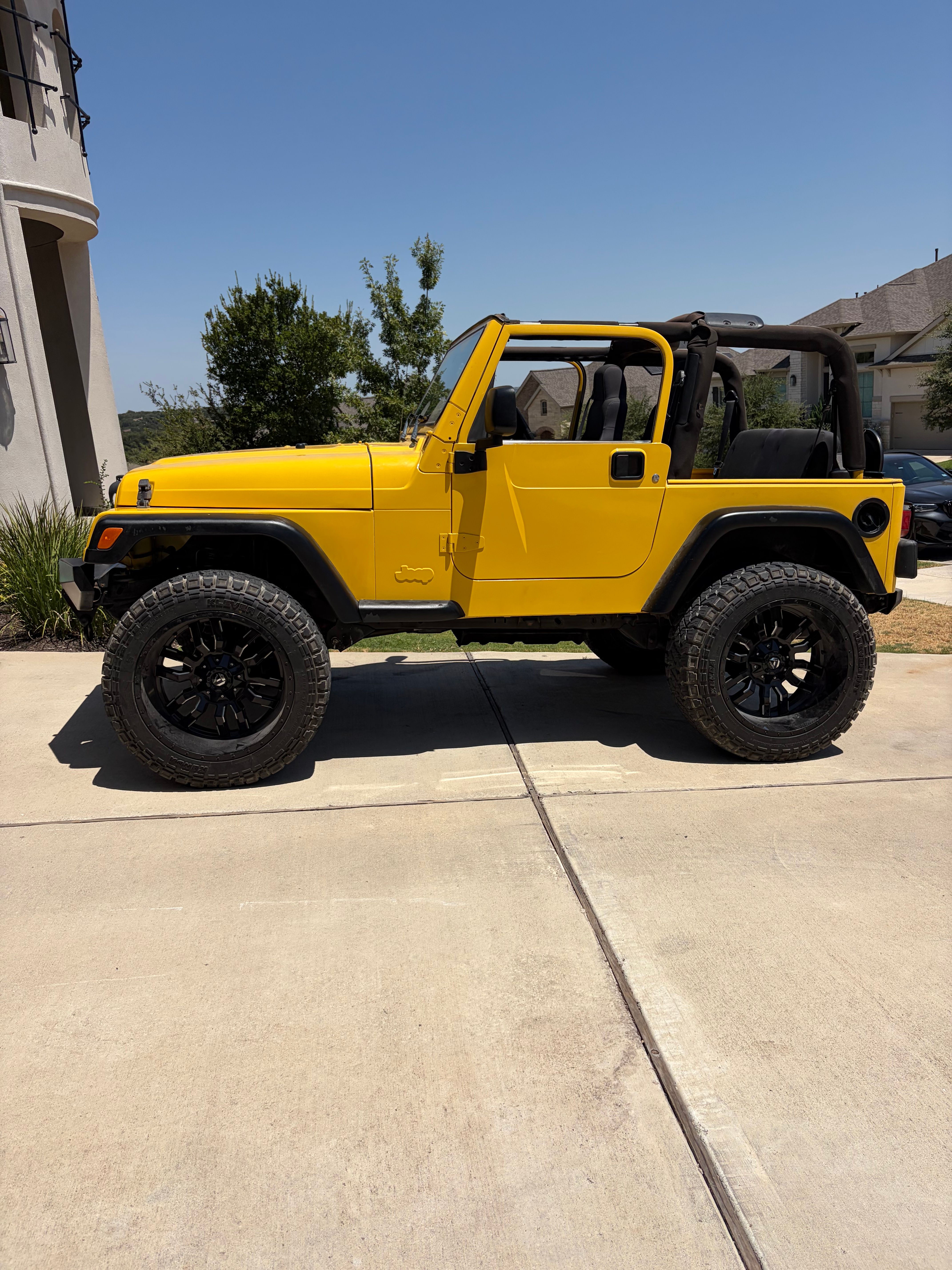 Used 2006 Jeep Wrangler X w/ Tire & Wheel Group (Ecco) AWD/4WD image 2