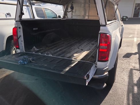 Used 2016 Chevrolet Colorado W/T w/ WT Convenience Package image 9