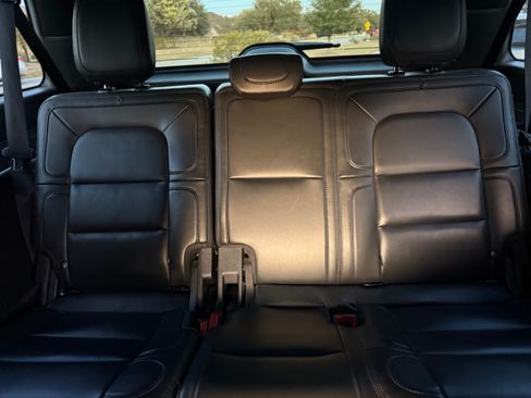 Used 2023 Lincoln Navigator L Reserve image 14