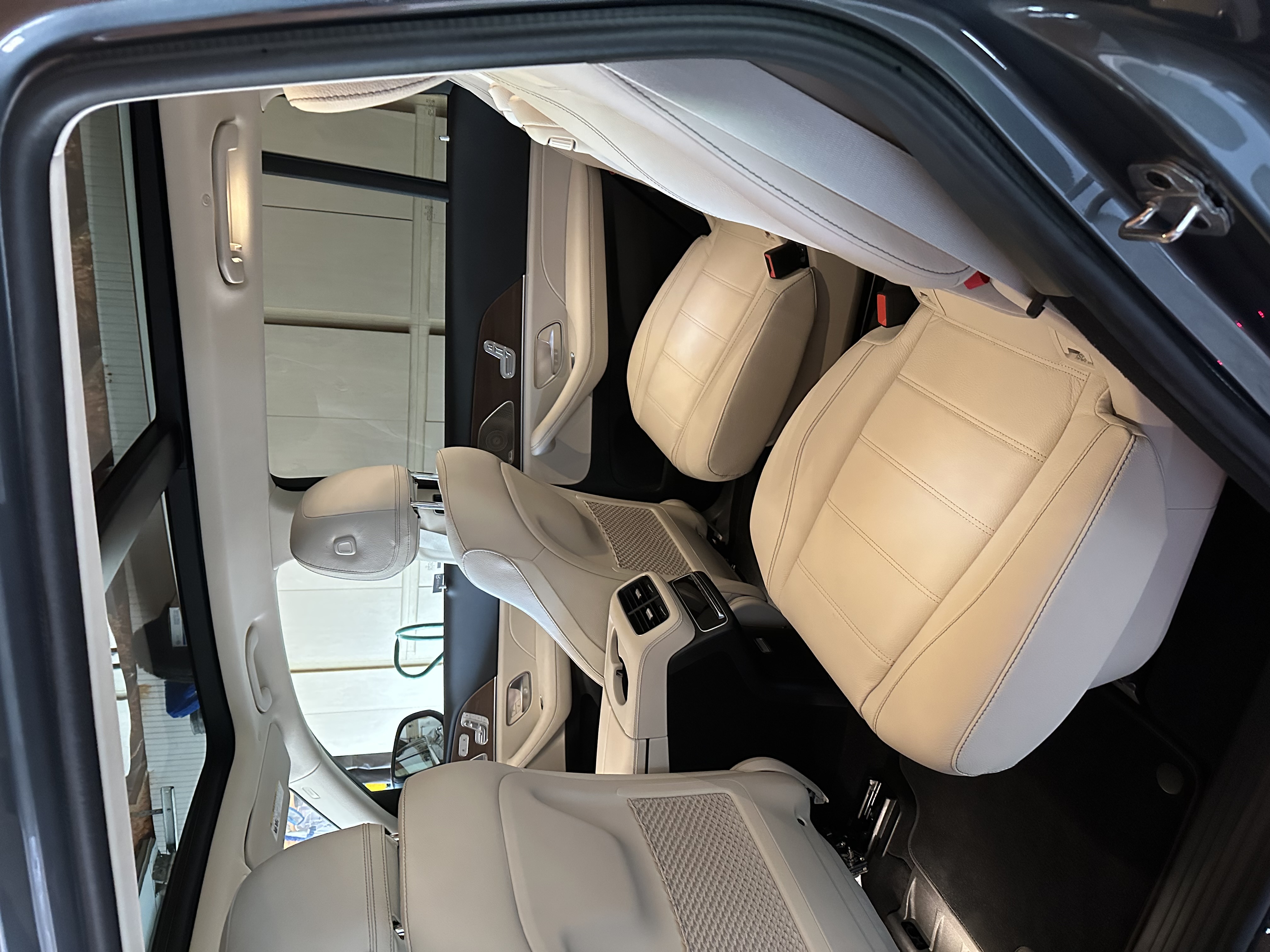 Used 2024 Mercedes-Benz GLS 450 4MATIC image 8
