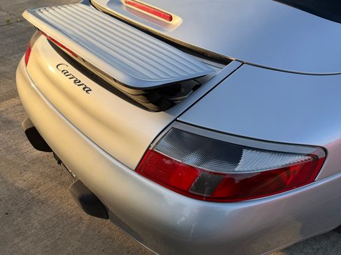 Used 2000 Porsche 911 Cabriolet image 11