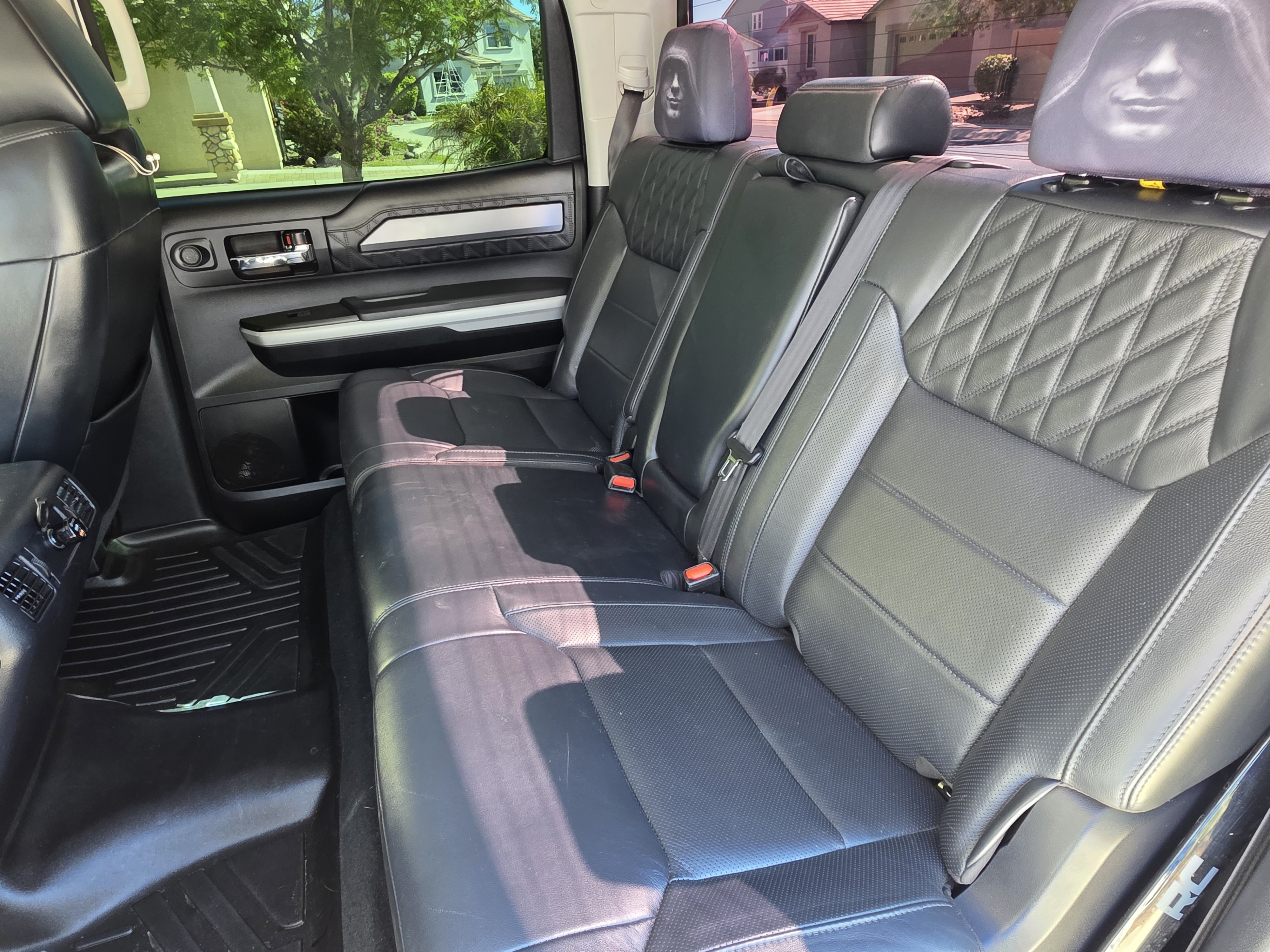 Used 2019 Toyota Tundra Platinum AWD/4WD image 6