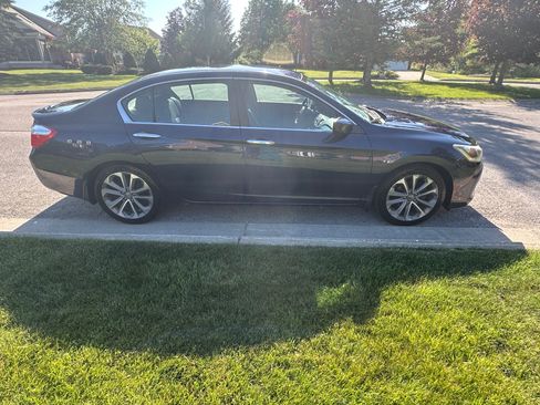 Used 2014 Honda Accord Sport image 5