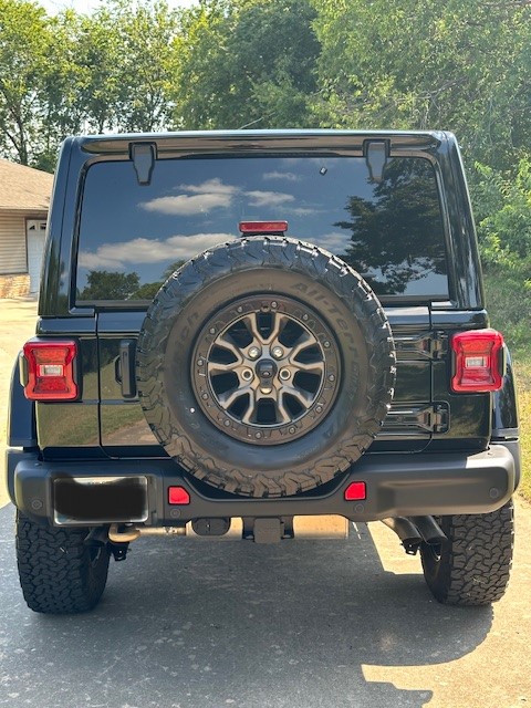 Used 2021 Jeep Wrangler Unlimited Rubicon w/ Dual Top Group AWD/4WD image 5