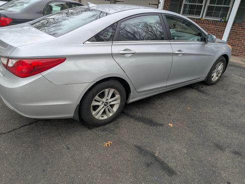 Used 2013 Hyundai Sonata GLS w/ Popular Equipment Pkg FWD image 5