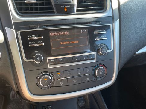 Used 2016 Nissan Altima 2.5 S w/ Power Driver Seat Package image 11