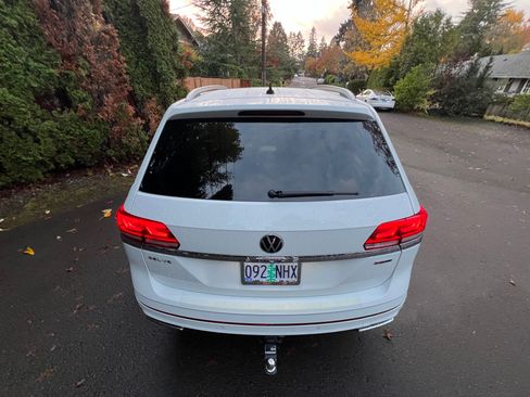 Used 2021 Volkswagen Atlas SEL R-Line image 6