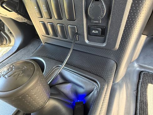 Used 2010 Toyota FJ Cruiser 4WD image 8