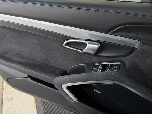 Used 2015 Porsche Boxster GTS image 23