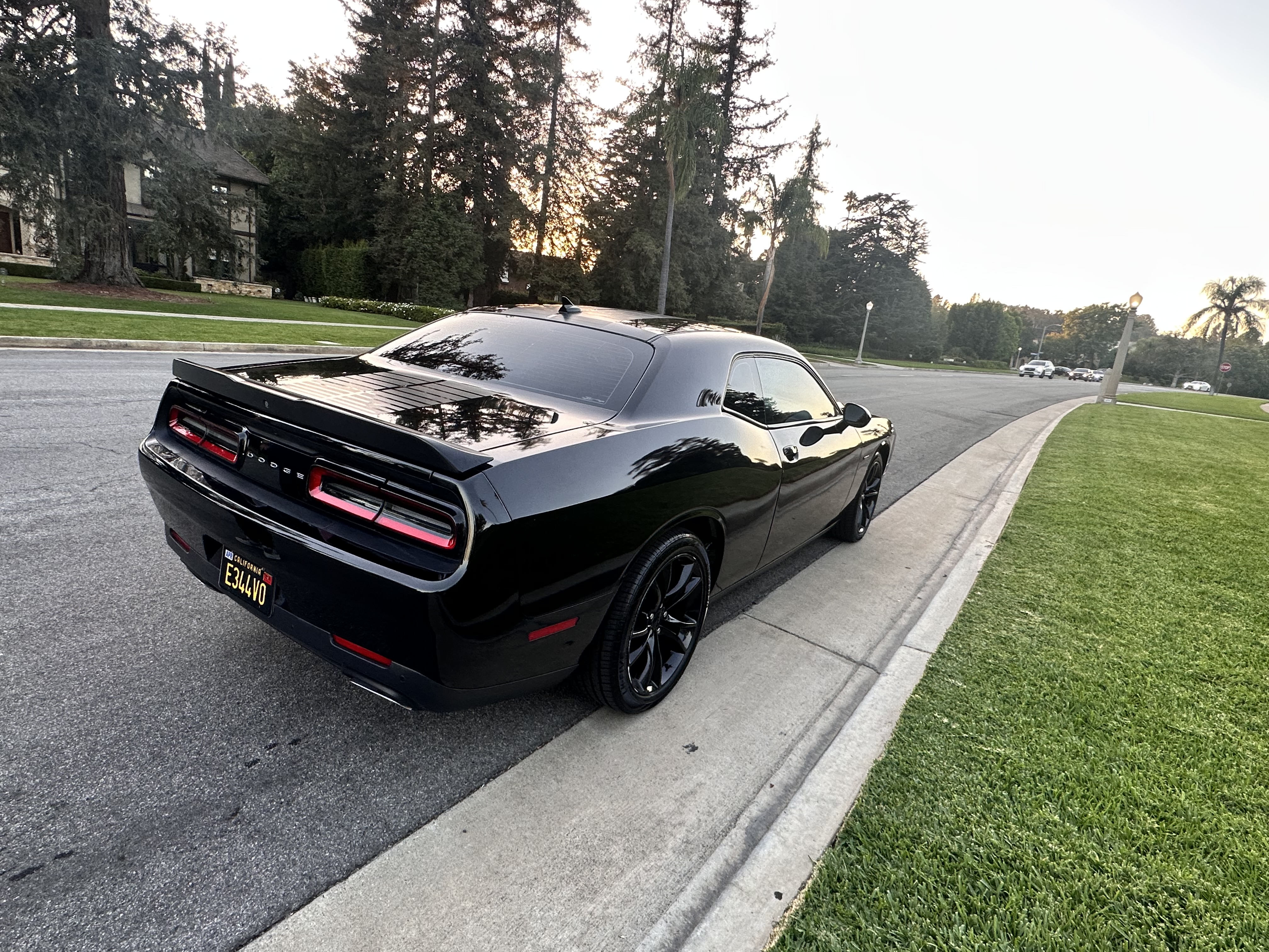 Used 2016 Dodge Challenger R/T Plus RWD image 6