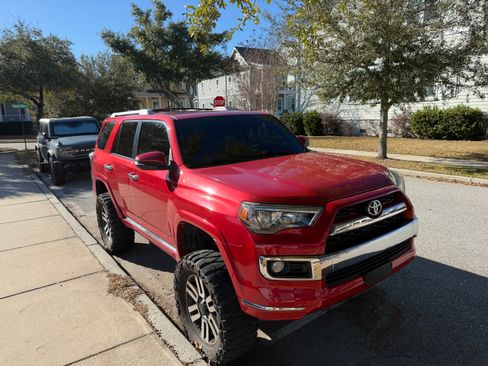 Used 2018 Toyota 4Runner Limited image 2