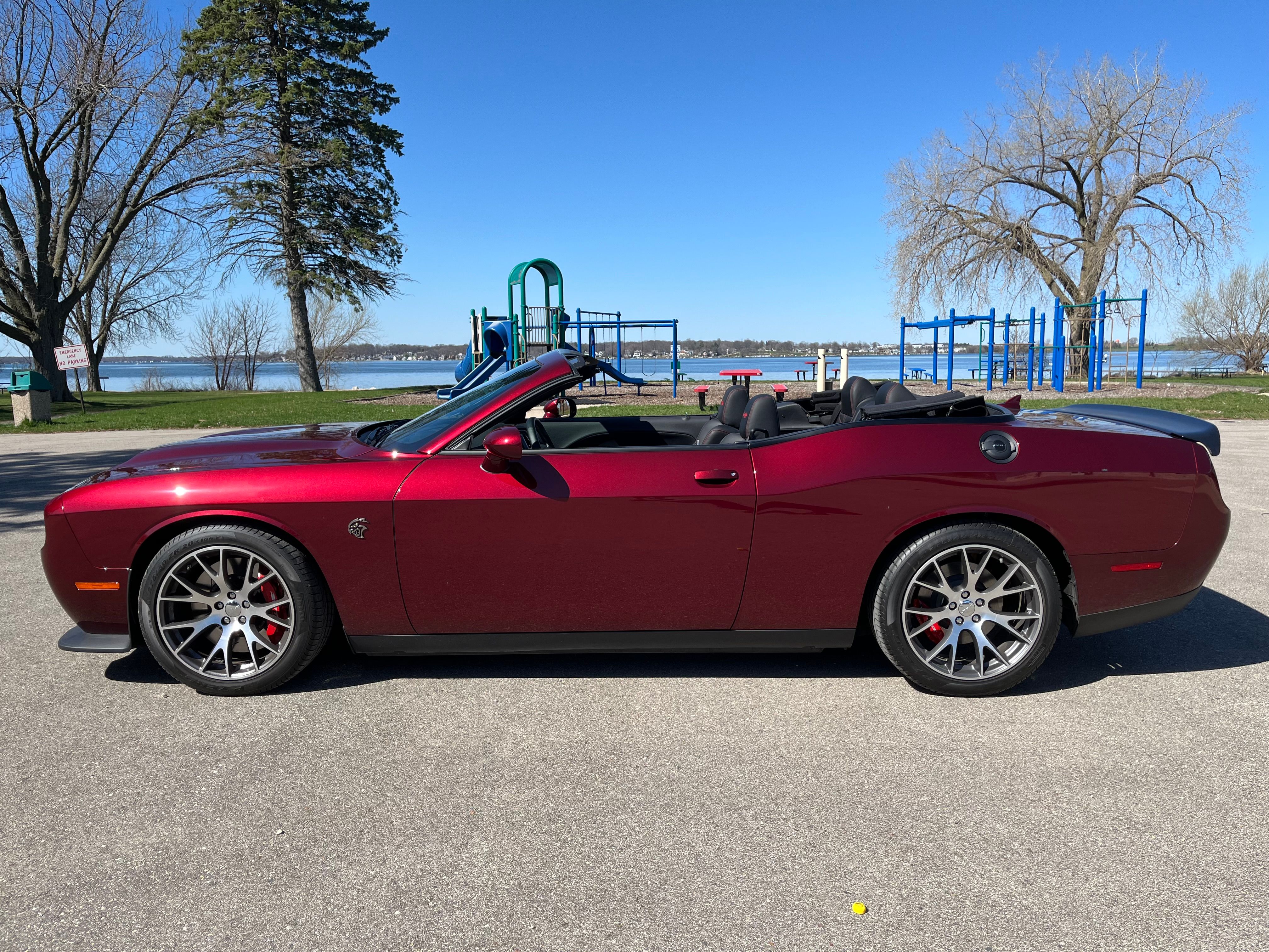 Used 2022 Dodge Challenger SRT Hellcat Redeye RWD image 1