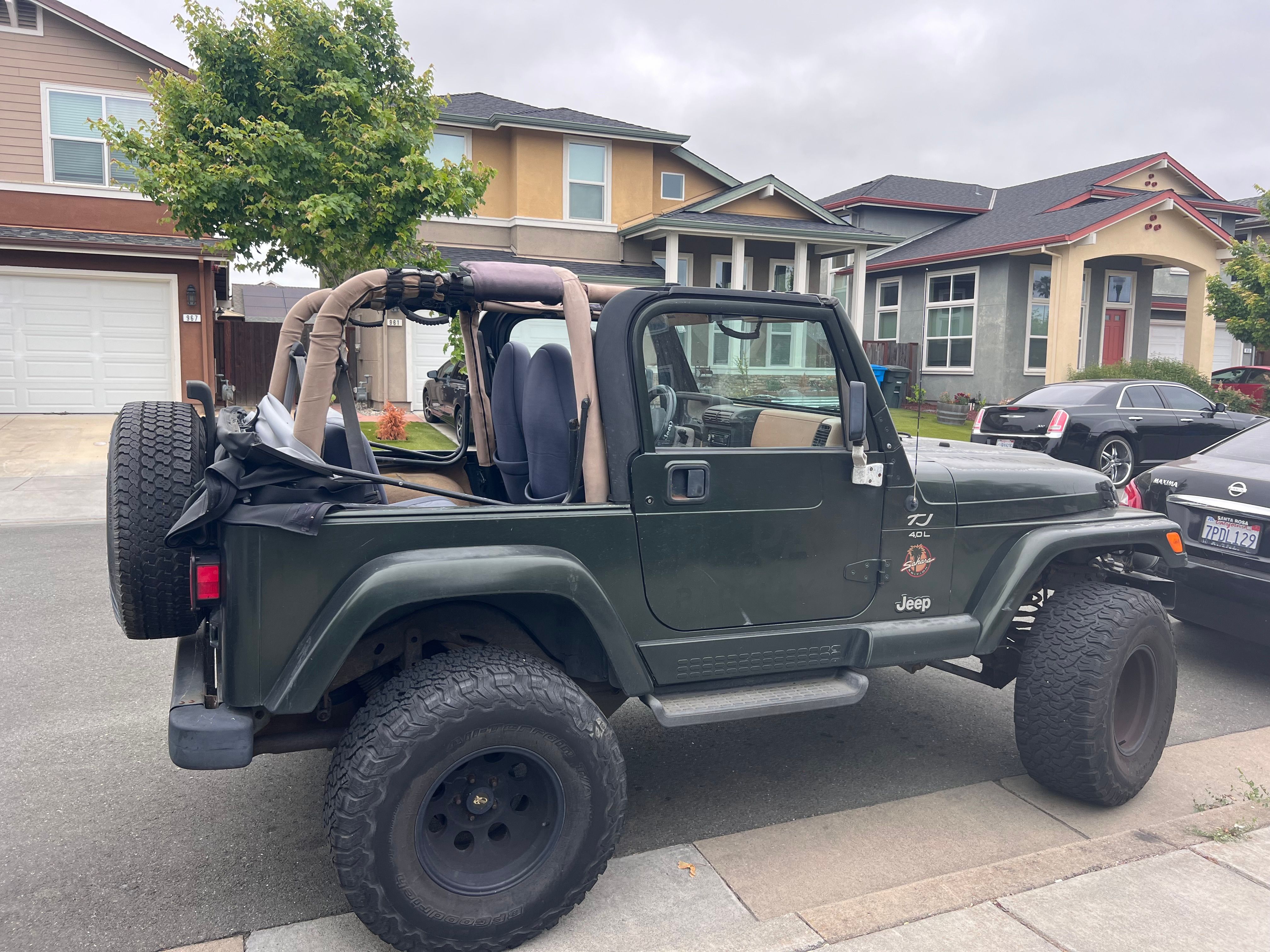 Used 1998 Jeep Wrangler Sahara AWD/4WD image 4