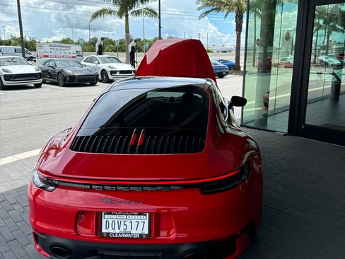 Used 2024 Porsche 911 Carrera T image 10