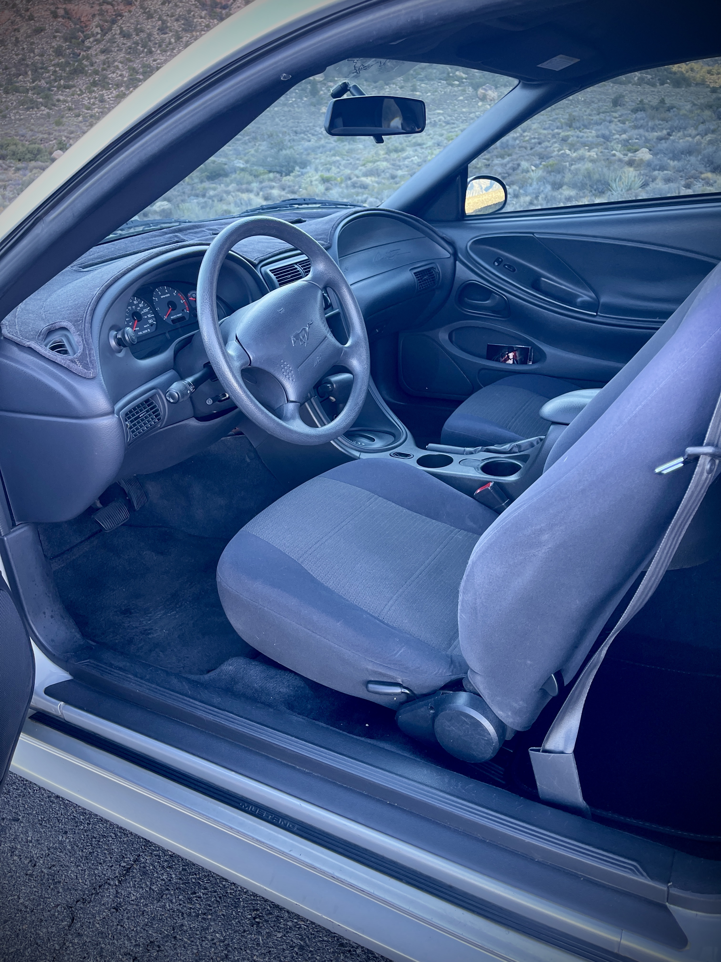Used 2003 Ford Mustang Coupe RWD image 10