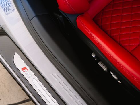 Used 2023 Audi R8 V10 performance image 21