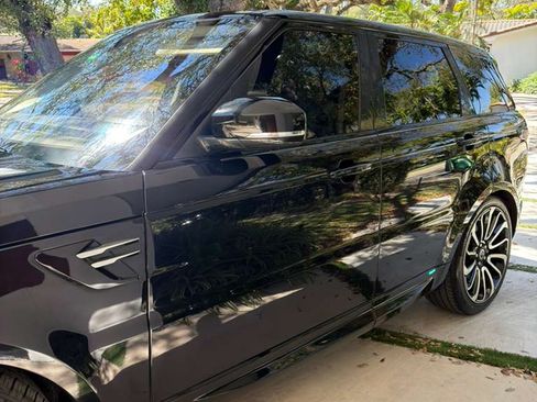 Used 2020 Land Rover Range Rover Sport HSE image 2