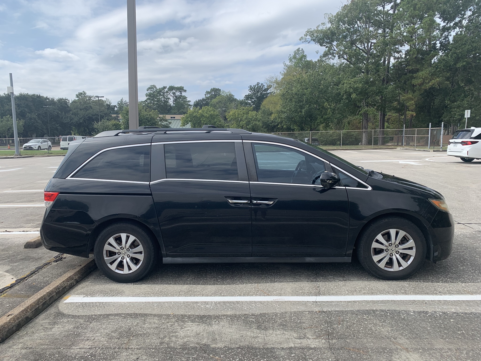 Used 2014 Honda Odyssey EX-L image 1