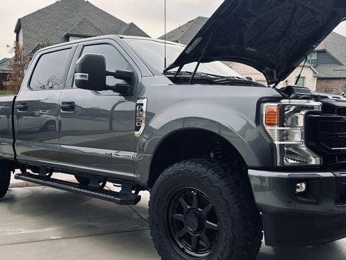 Used 2022 Ford F250 XLT w/ Black Appearance Package image 1