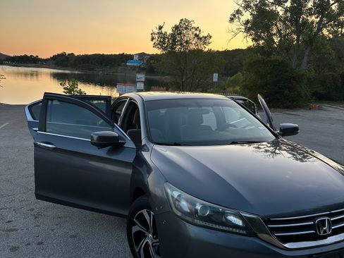 Used 2013 Honda Accord EX image 4