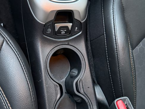 Used 2019 Jeep Compass Latitude w/ Popular Equipment Group image 20