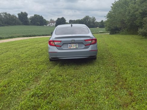 Used 2022 Honda Accord Sport image 9
