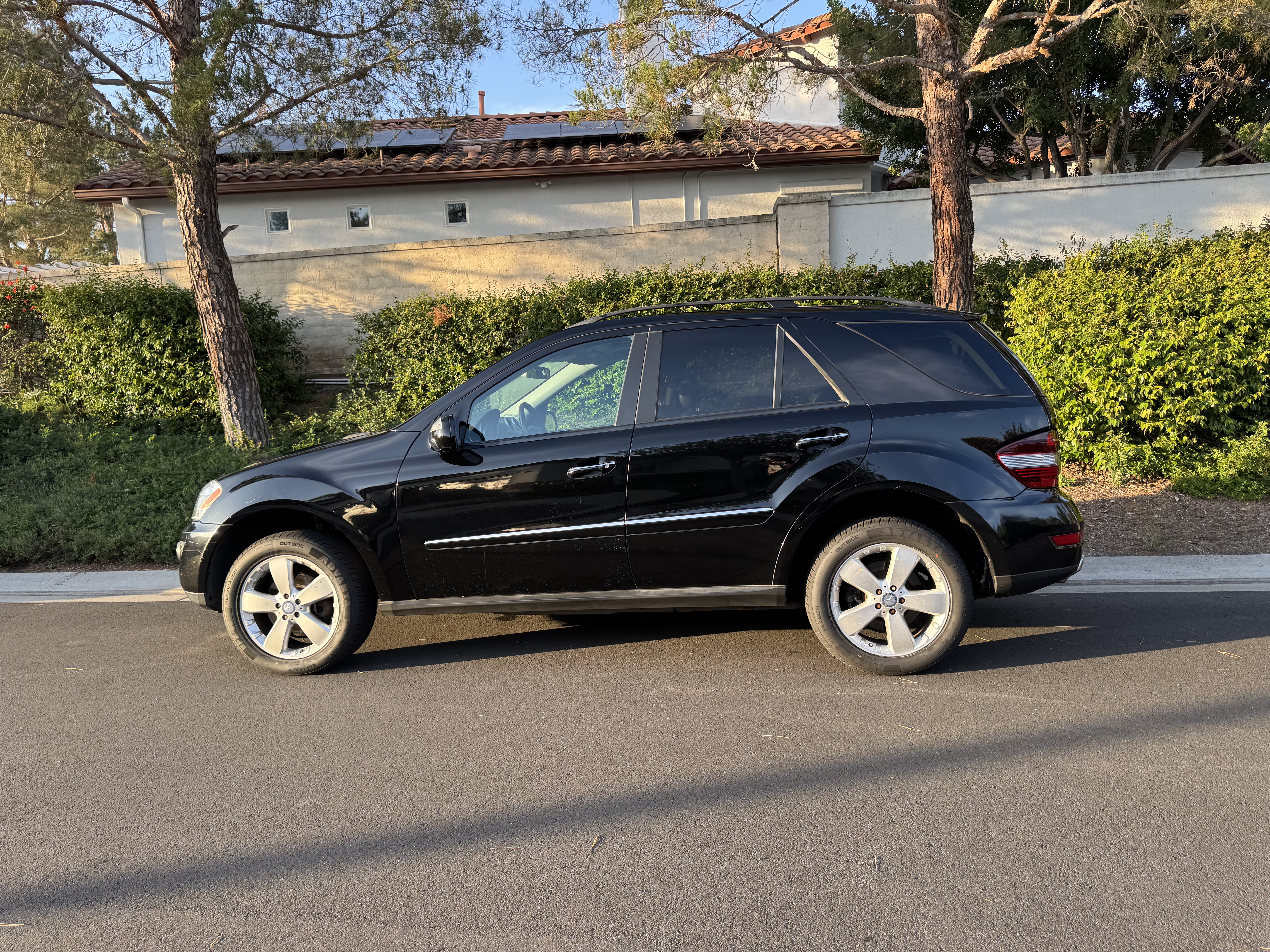 Used 2009 Mercedes-Benz ML 350 4MATIC image 4