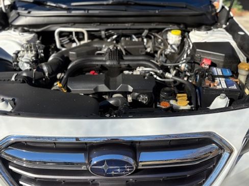 Used 2019 Subaru Outback 2.5i Touring image 13