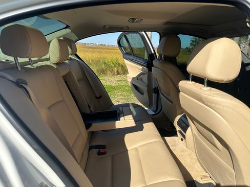 Used 2014 BMW 528i Sedan image 15