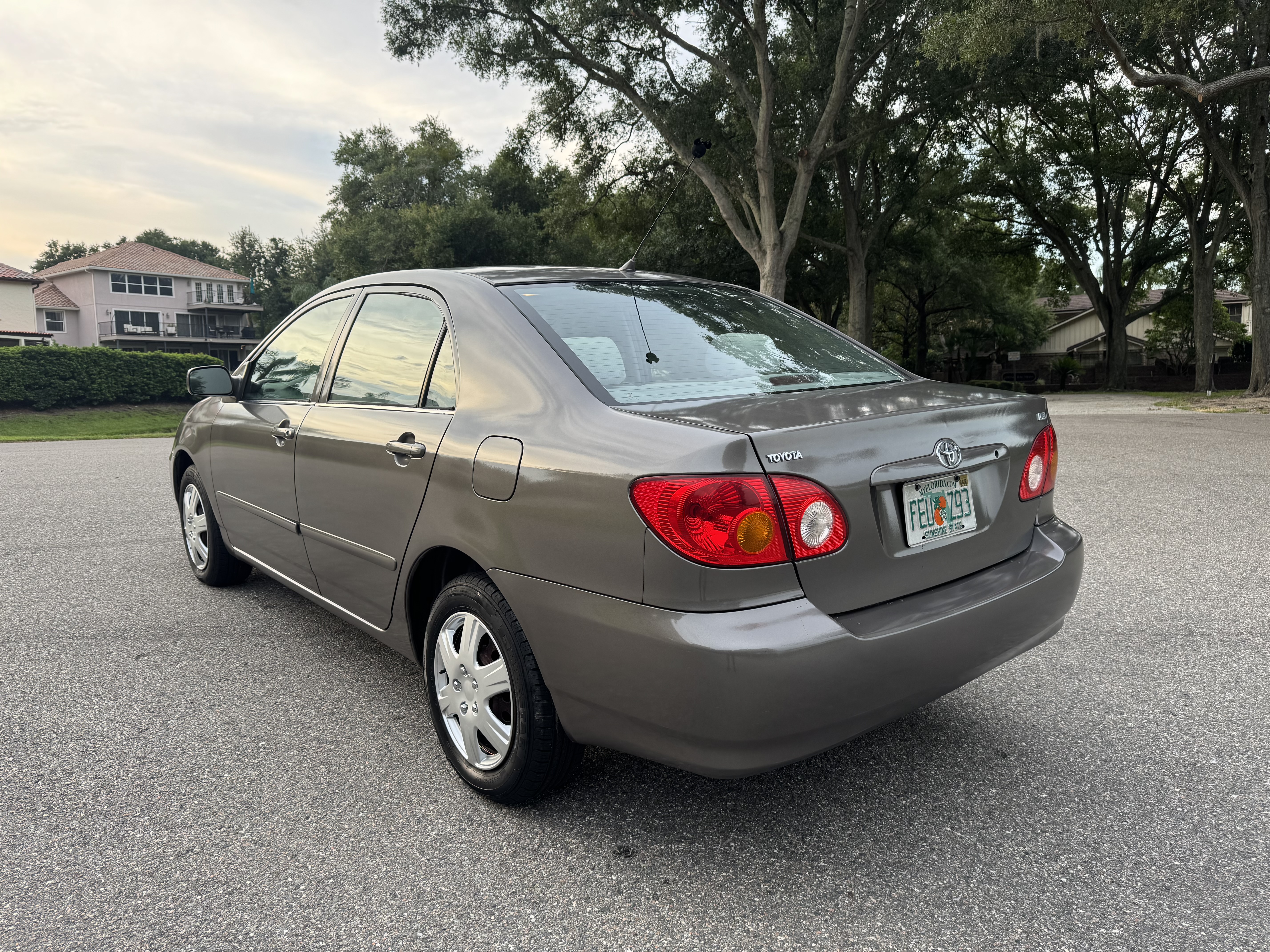 Used 2004 Toyota Corolla LE FWD image 6