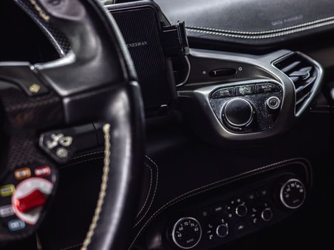 Used 2014 Ferrari 458 Spider RWD image 19
