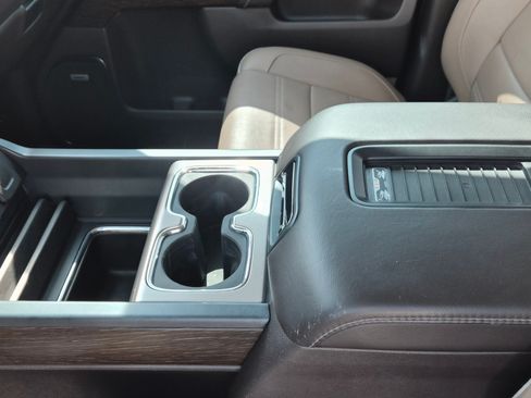 Used 2017 GMC Sierra 1500 Denali image 9