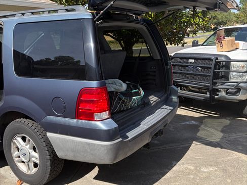 Used 2006 Ford Expedition XLT RWD image 17