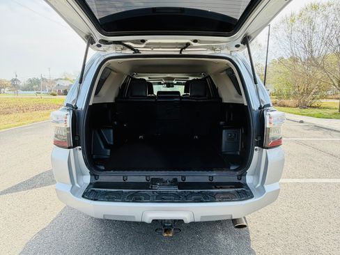 Used 2014 Toyota 4Runner SR5 Premium image 8